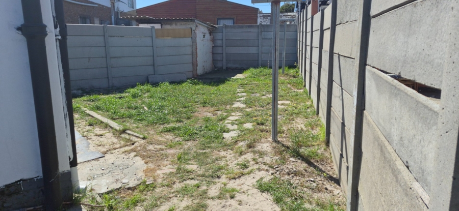 1 Bedroom Property for Sale in Ruyterwacht Western Cape